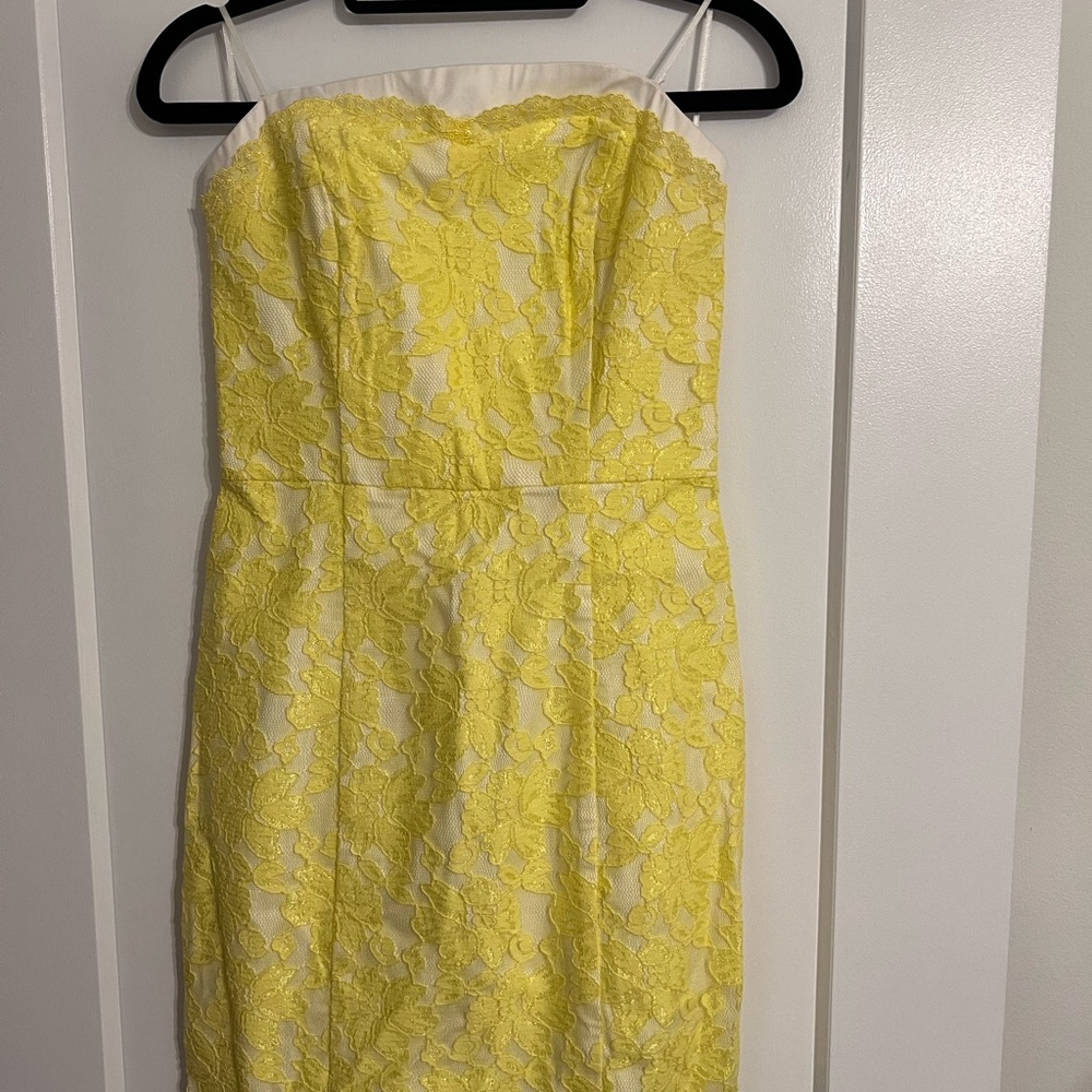 Elegant Yellow Lace Strapless Dress